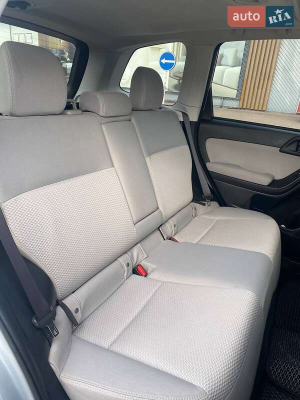 Внедорожник / Кроссовер Subaru Forester 2014 в Житомире