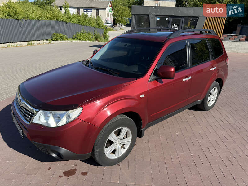Внедорожник / Кроссовер Subaru Forester 2009 в 
