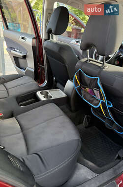 Внедорожник / Кроссовер Subaru Forester 2009 в 