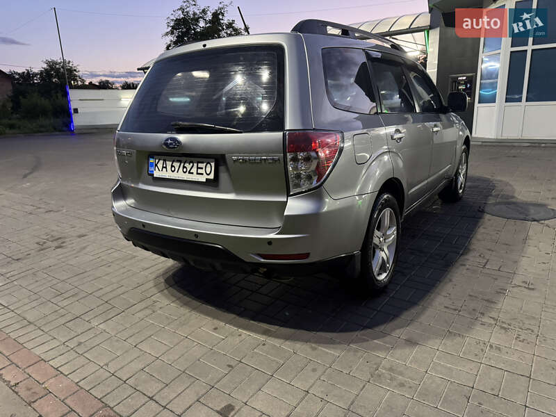 Внедорожник / Кроссовер Subaru Forester 2008 в Киеве