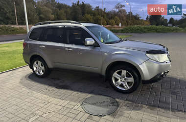 Внедорожник / Кроссовер Subaru Forester 2008 в 