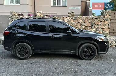 Внедорожник / Кроссовер Subaru Forester 2018 в 