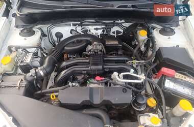 Внедорожник / Кроссовер Subaru Forester 2012 в 