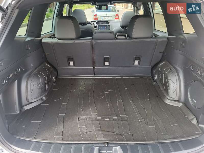 Внедорожник / Кроссовер Subaru Forester 2022 в Харькове