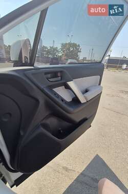Позашляховик / Кросовер Subaru Forester 2014 в 
