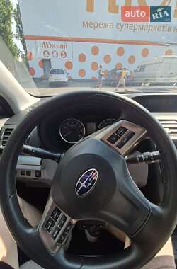 Позашляховик / Кросовер Subaru Forester 2014 в 