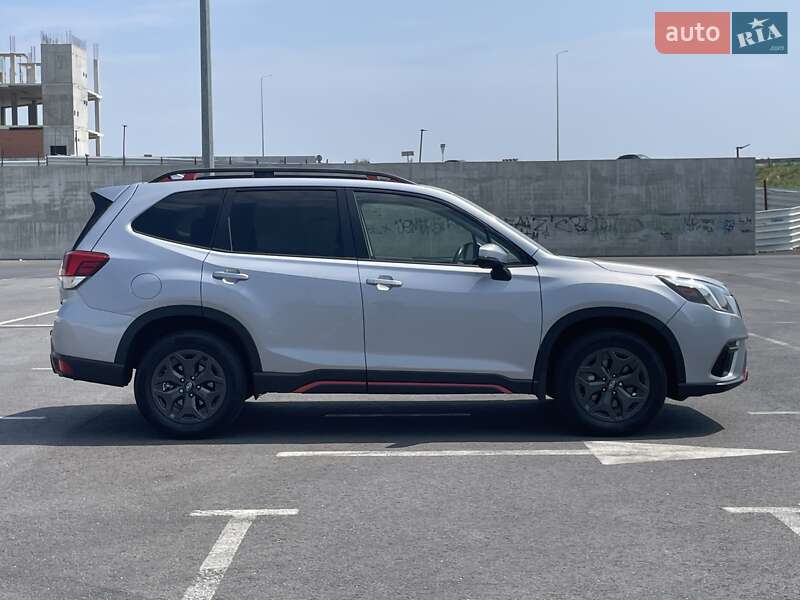 Позашляховик / Кросовер Subaru Forester 2023 в Львові