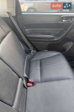Внедорожник / Кроссовер Subaru Forester 2018 в 