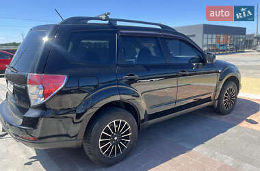 Внедорожник / Кроссовер Subaru Forester 2011 в 