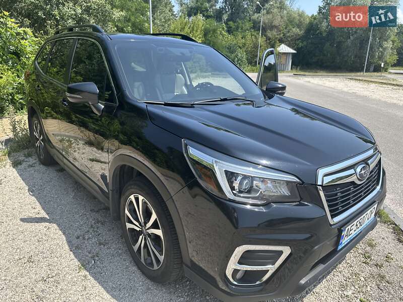 Внедорожник / Кроссовер Subaru Forester 2020 в Днепре
