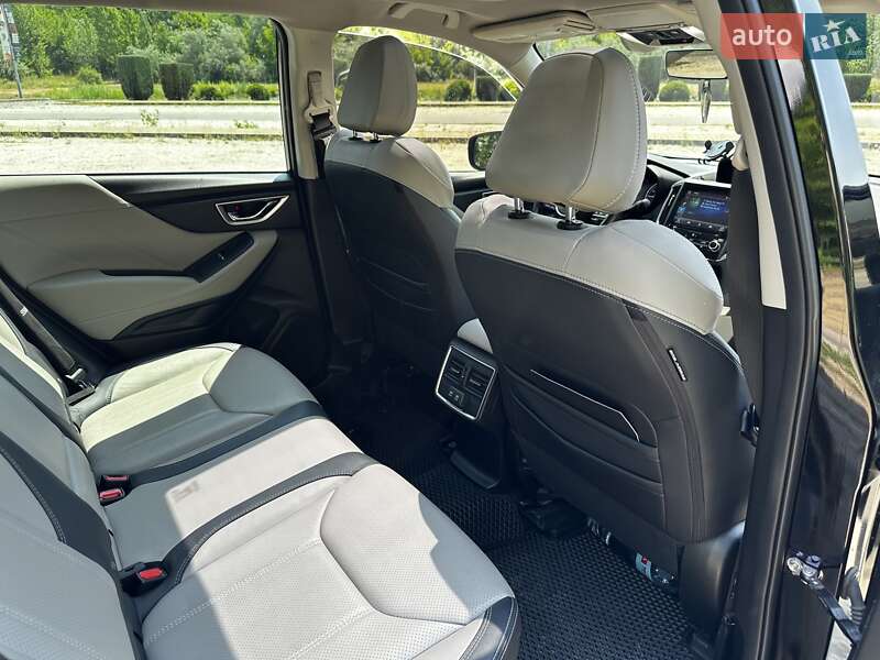 Внедорожник / Кроссовер Subaru Forester 2020 в Днепре