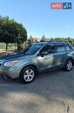 Внедорожник / Кроссовер Subaru Forester 2015 в 