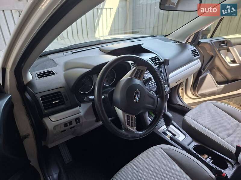 Позашляховик / Кросовер Subaru Forester 2013 в Черкасах