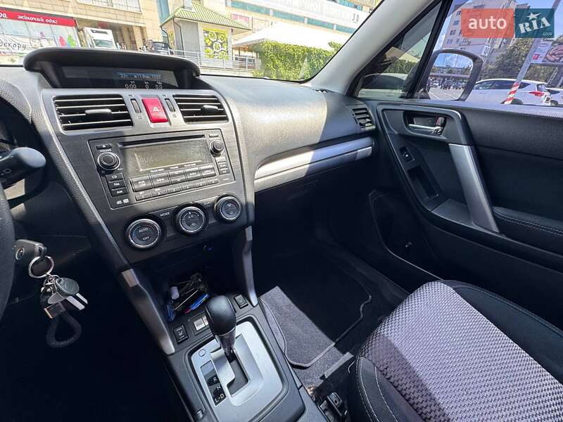 Внедорожник / Кроссовер Subaru Forester 2014 в Харькове