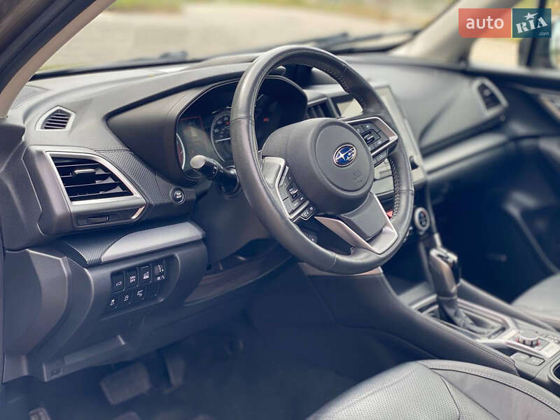 Внедорожник / Кроссовер Subaru Forester 2021 в Киеве