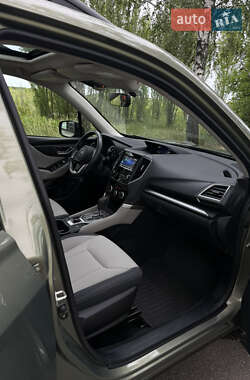 Позашляховик / Кросовер Subaru Forester 2019 в 