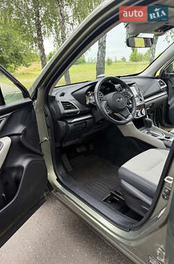 Позашляховик / Кросовер Subaru Forester 2019 в 