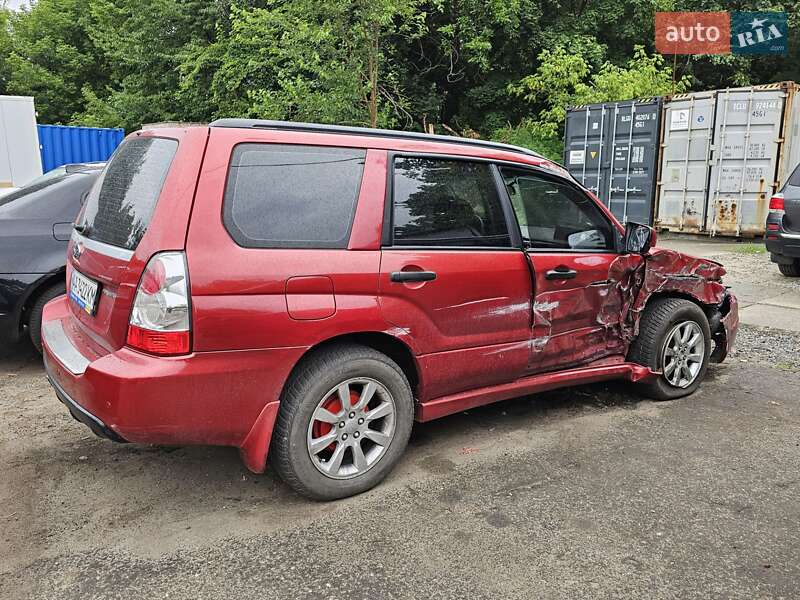 Внедорожник / Кроссовер Subaru Forester 2006 в Киеве