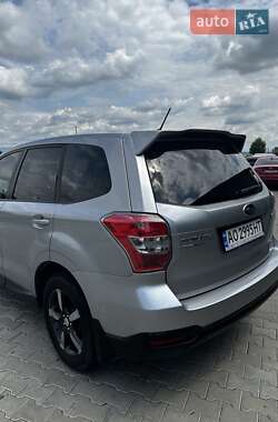 Внедорожник / Кроссовер Subaru Forester 2014 в 