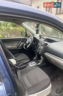 Внедорожник / Кроссовер Subaru Forester 2013 в 