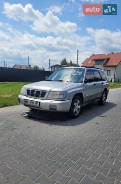 Внедорожник / Кроссовер Subaru Forester 2001 в 