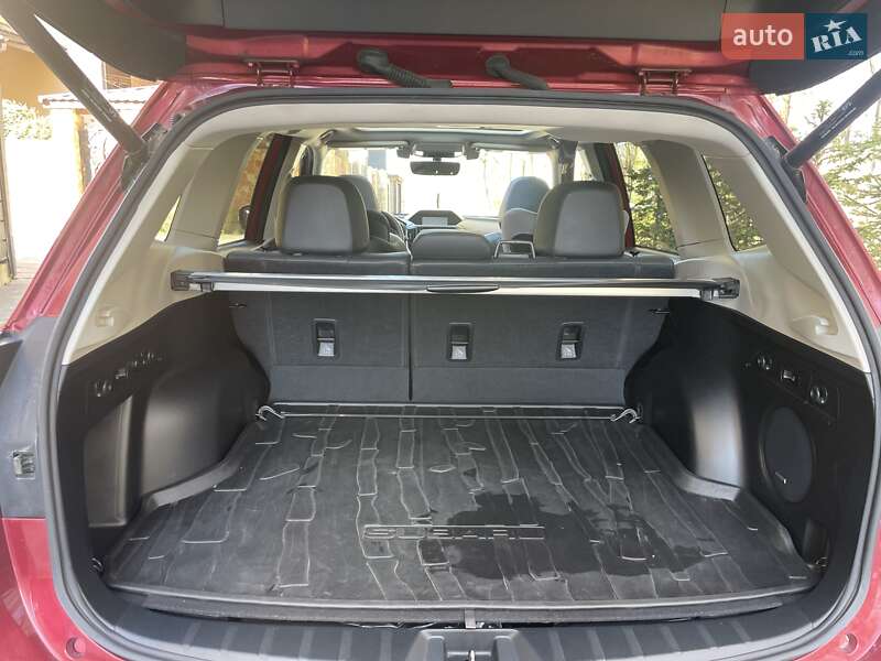 Позашляховик / Кросовер Subaru Forester 2018 в Львові