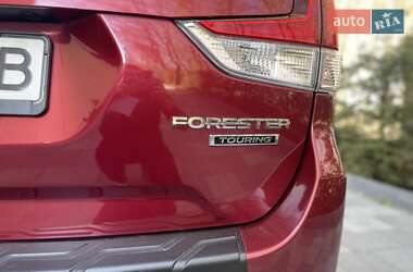 Внедорожник / Кроссовер Subaru Forester 2018 в 