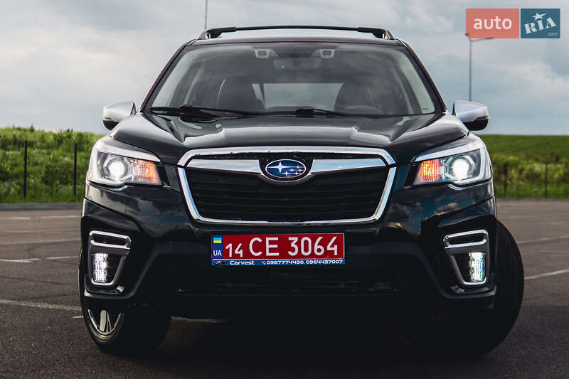 Внедорожник / Кроссовер Subaru Forester 2019 в Ровно