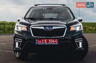 Внедорожник / Кроссовер Subaru Forester 2019 в 