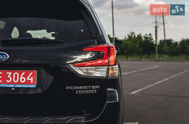 Внедорожник / Кроссовер Subaru Forester 2019 в 