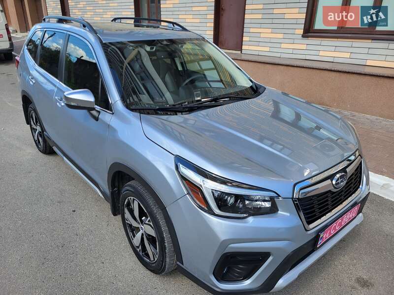 Внедорожник / Кроссовер Subaru Forester 2019 в Харькове