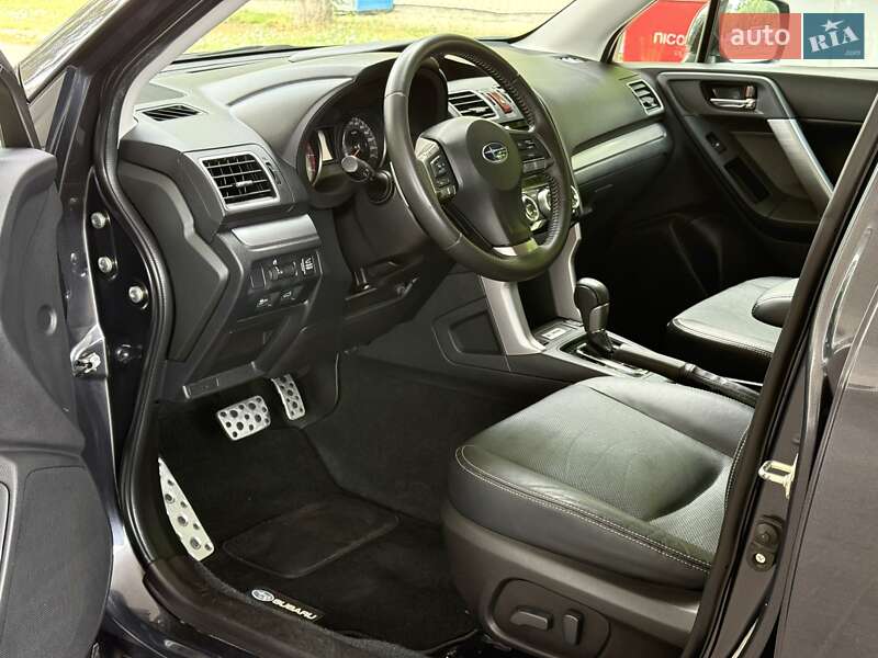 Позашляховик / Кросовер Subaru Forester 2015 в Дніпрі