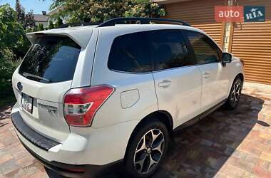 Внедорожник / Кроссовер Subaru Forester 2014 в 