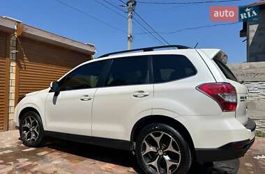 Внедорожник / Кроссовер Subaru Forester 2014 в 