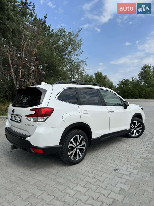 Позашляховик / Кросовер Subaru Forester 2021 в Дніпрі