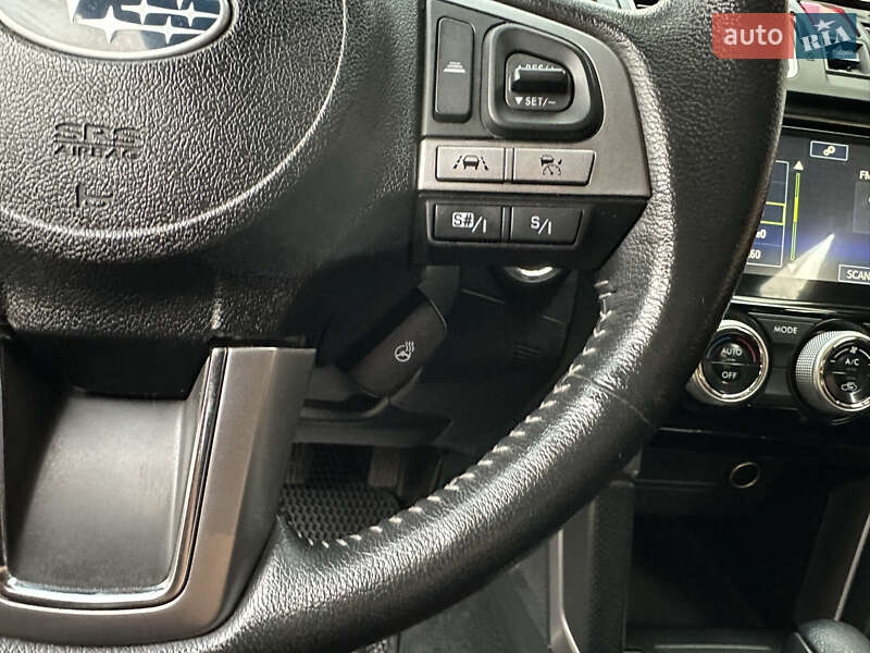 Внедорожник / Кроссовер Subaru Forester 2016 в Сумах