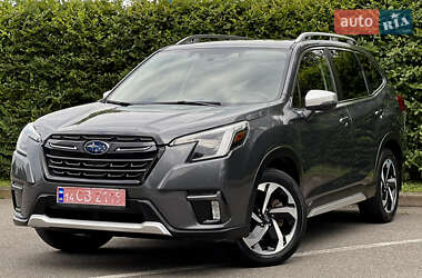 Внедорожник / Кроссовер Subaru Forester 2022 в Киеве