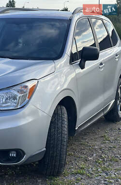 Внедорожник / Кроссовер Subaru Forester 2016 в 
