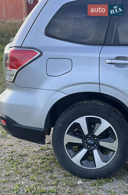 Внедорожник / Кроссовер Subaru Forester 2016 в 
