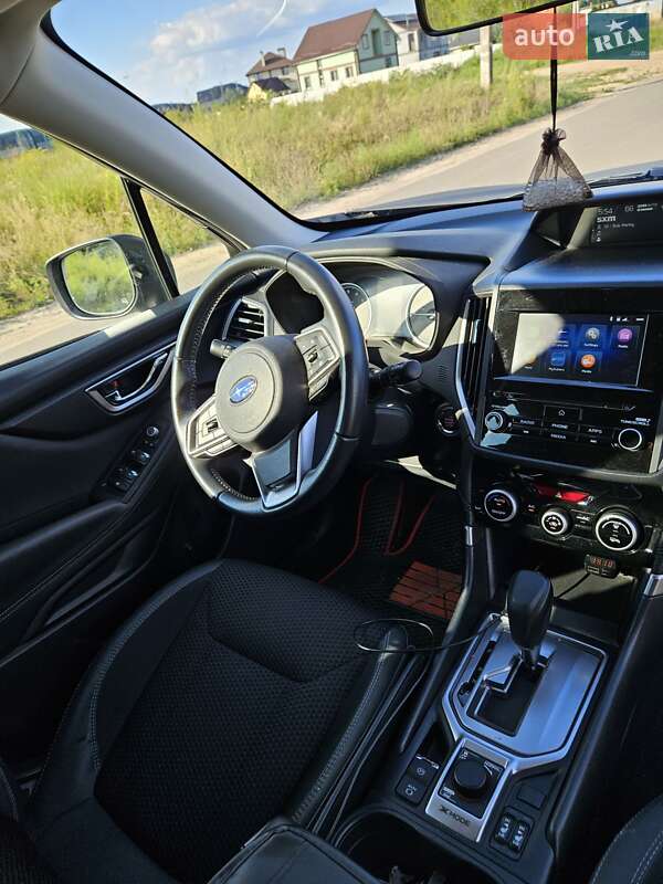 Позашляховик / Кросовер Subaru Forester 2020 в Києві