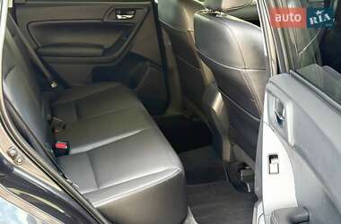 Внедорожник / Кроссовер Subaru Forester 2015 в 