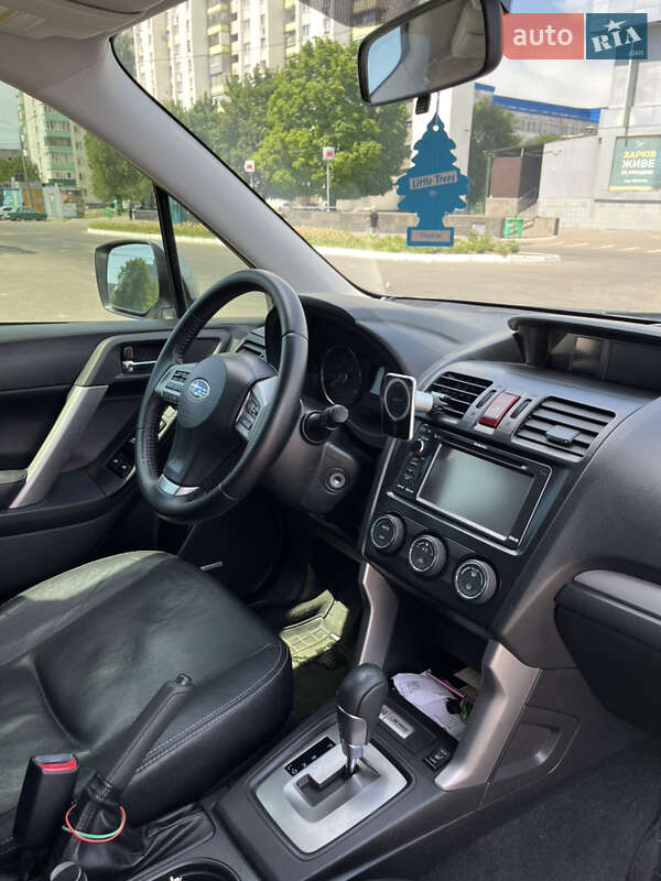 Внедорожник / Кроссовер Subaru Forester 2014 в Харькове