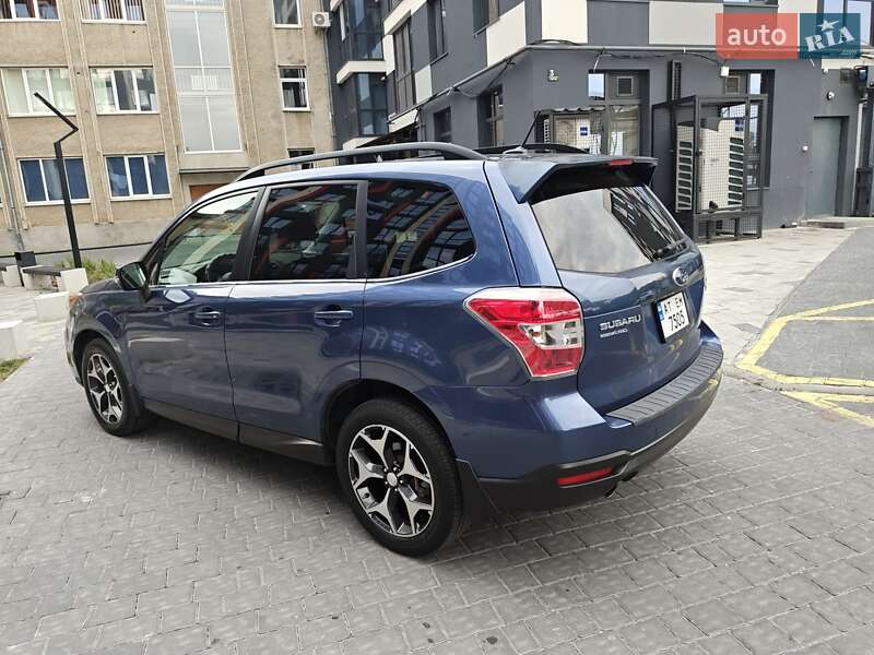 Внедорожник / Кроссовер Subaru Forester 2013 в Львове