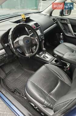 Внедорожник / Кроссовер Subaru Forester 2013 в 