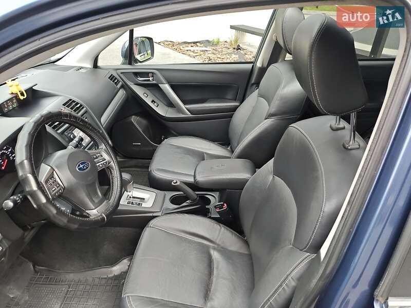 Внедорожник / Кроссовер Subaru Forester 2013 в Львове