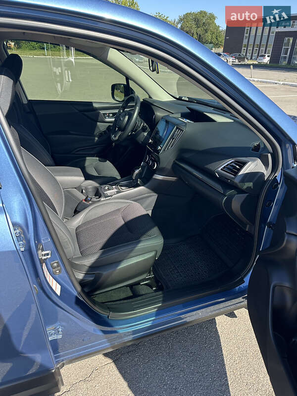 Внедорожник / Кроссовер Subaru Forester 2019 в Днепре