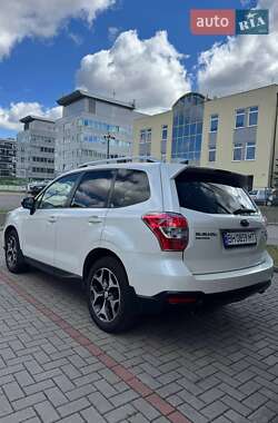 Внедорожник / Кроссовер Subaru Forester 2013 в 