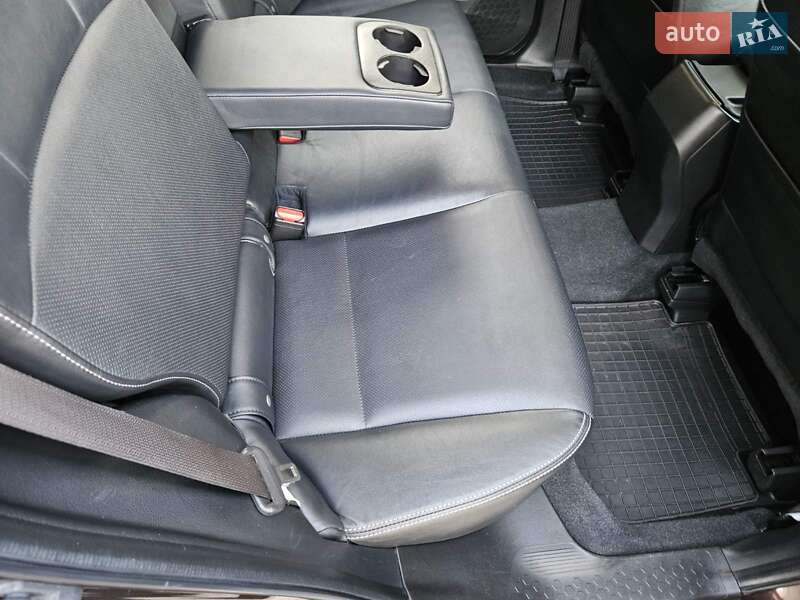 Позашляховик / Кросовер Subaru Forester 2013 в Одесі