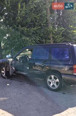 Внедорожник / Кроссовер Subaru Forester 1999 в 