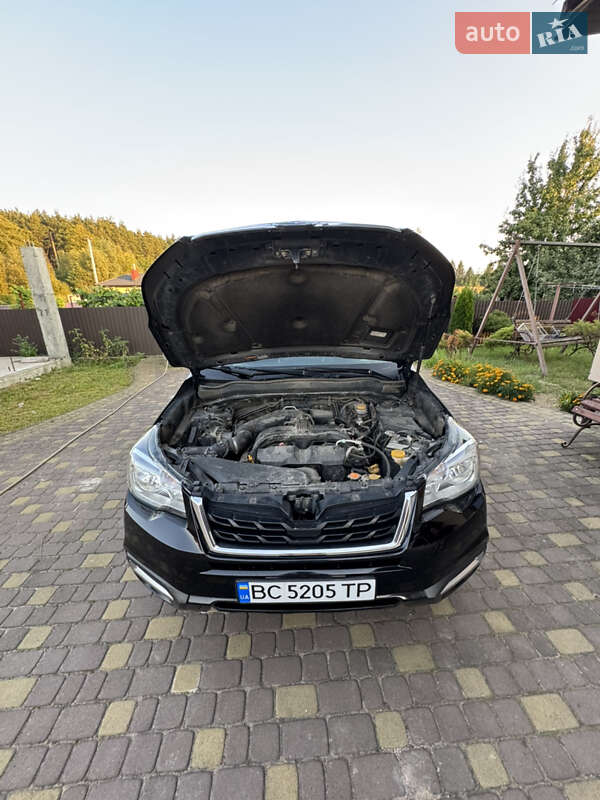 Внедорожник / Кроссовер Subaru Forester 2017 в Яворове